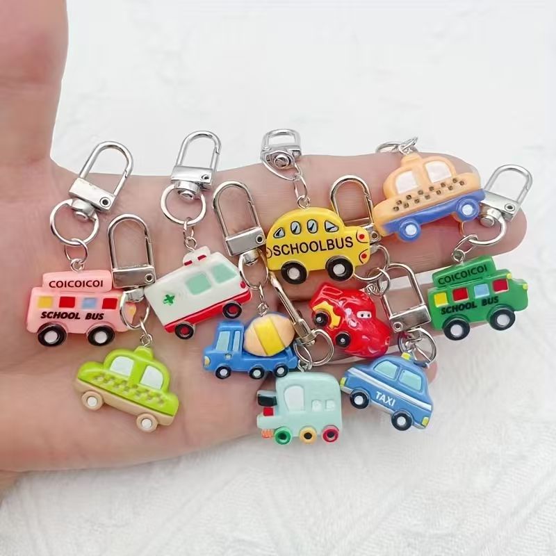 Car Accessories - 10pcs resin cartoon car keychain, suitable